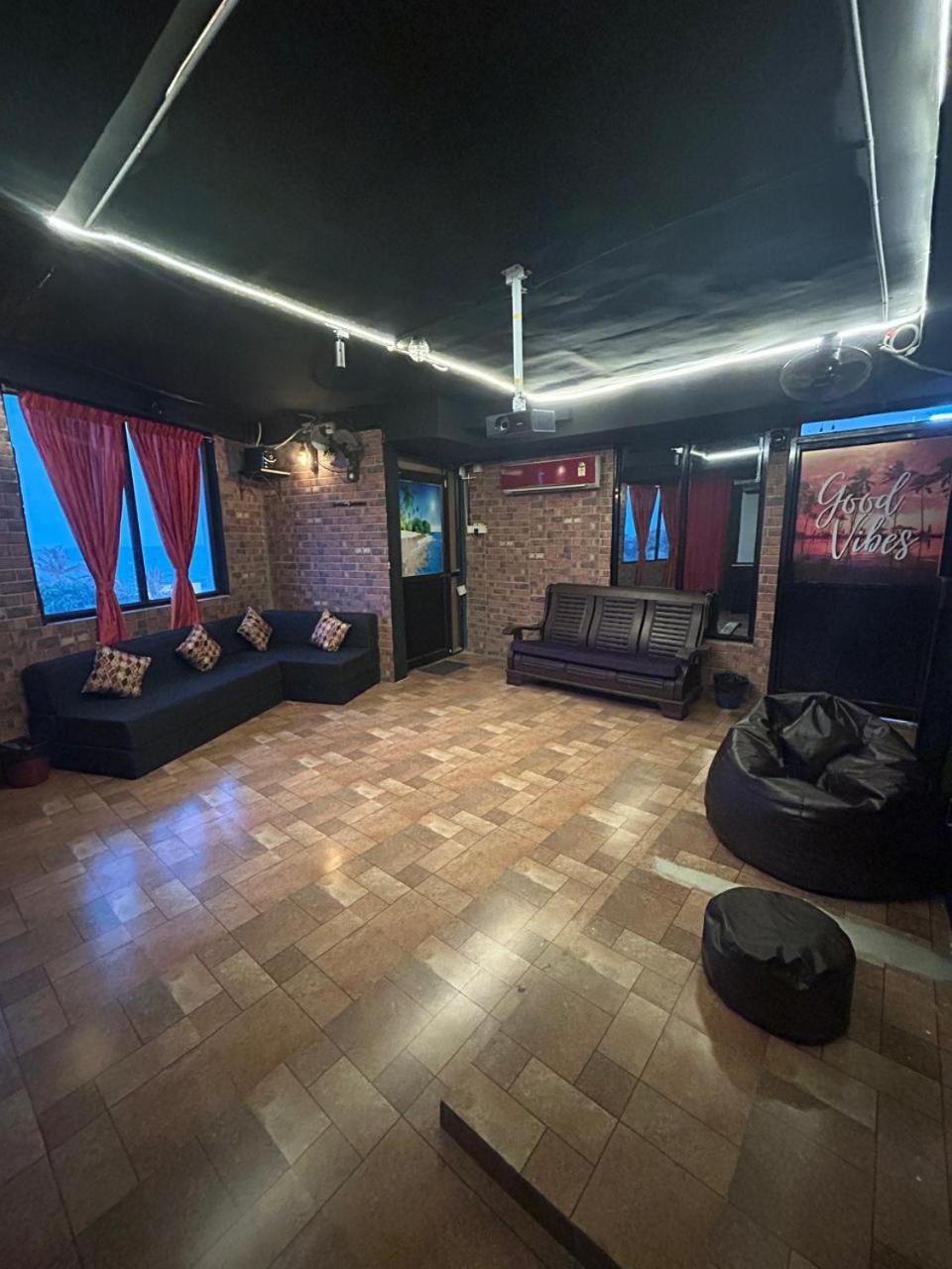 The Elite Beachview ポンディシェリ エクステリア 写真